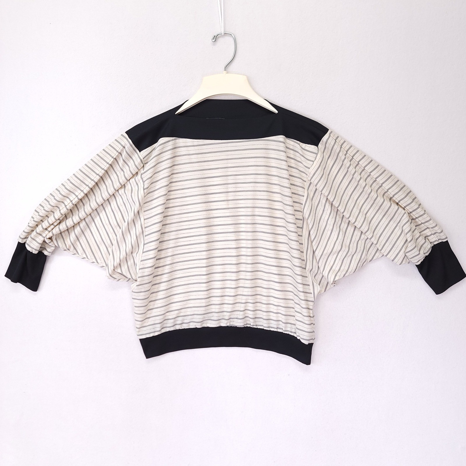 Vintage ReAction Plus California Batwing Striped Metallic Lurex Top Black Cream