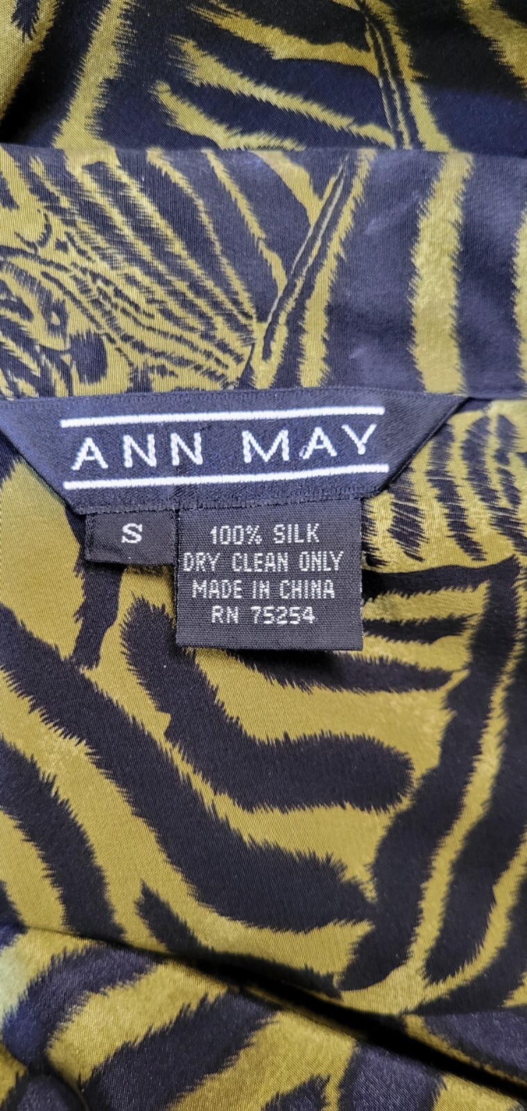 Vintage Ann May 100% Silk Zebra Green & Black Animal Blouse & Pant Suit Set 8