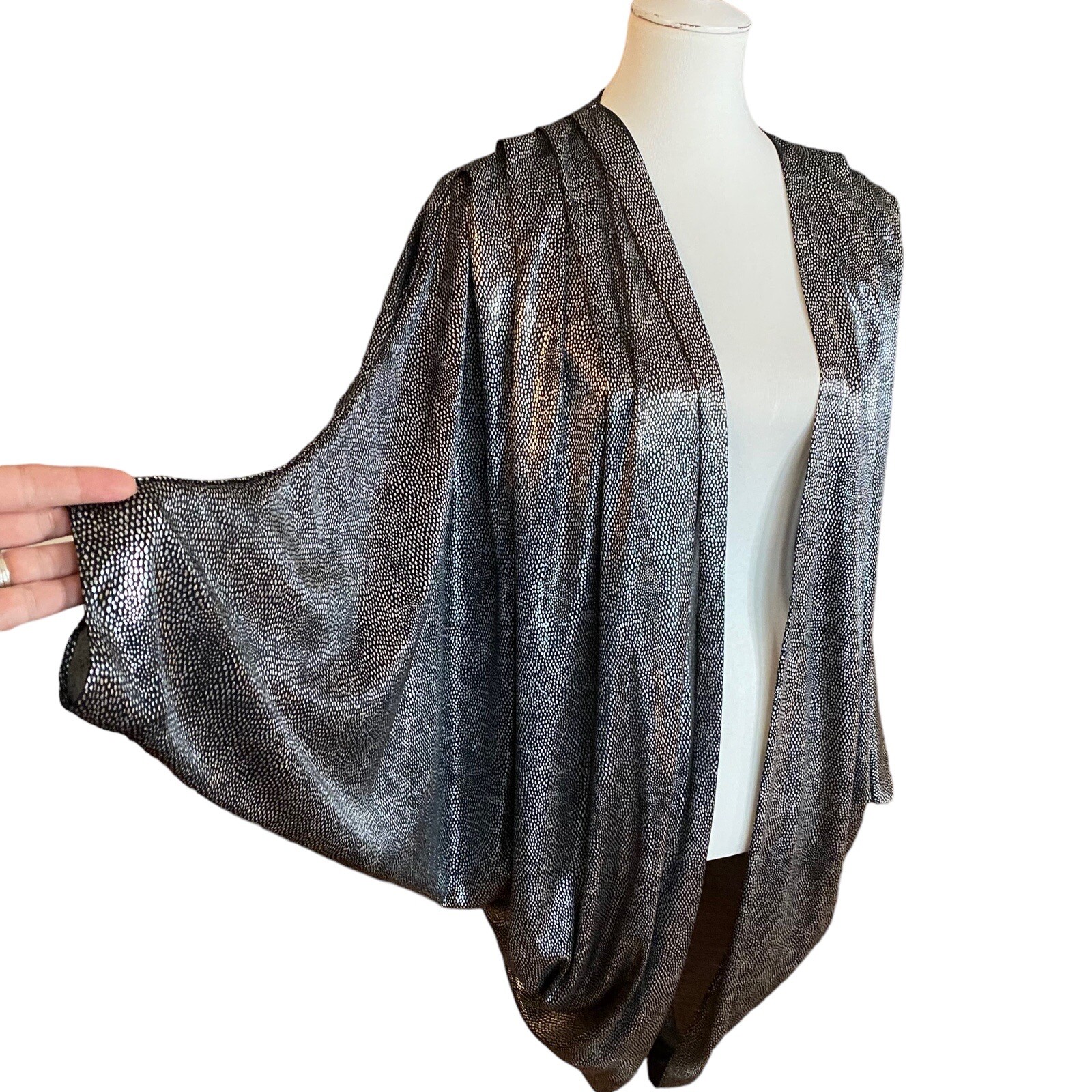 Vintage 70’s 80’s cocoon batwing dolman ￼ sleeve shimmery￼ jacket