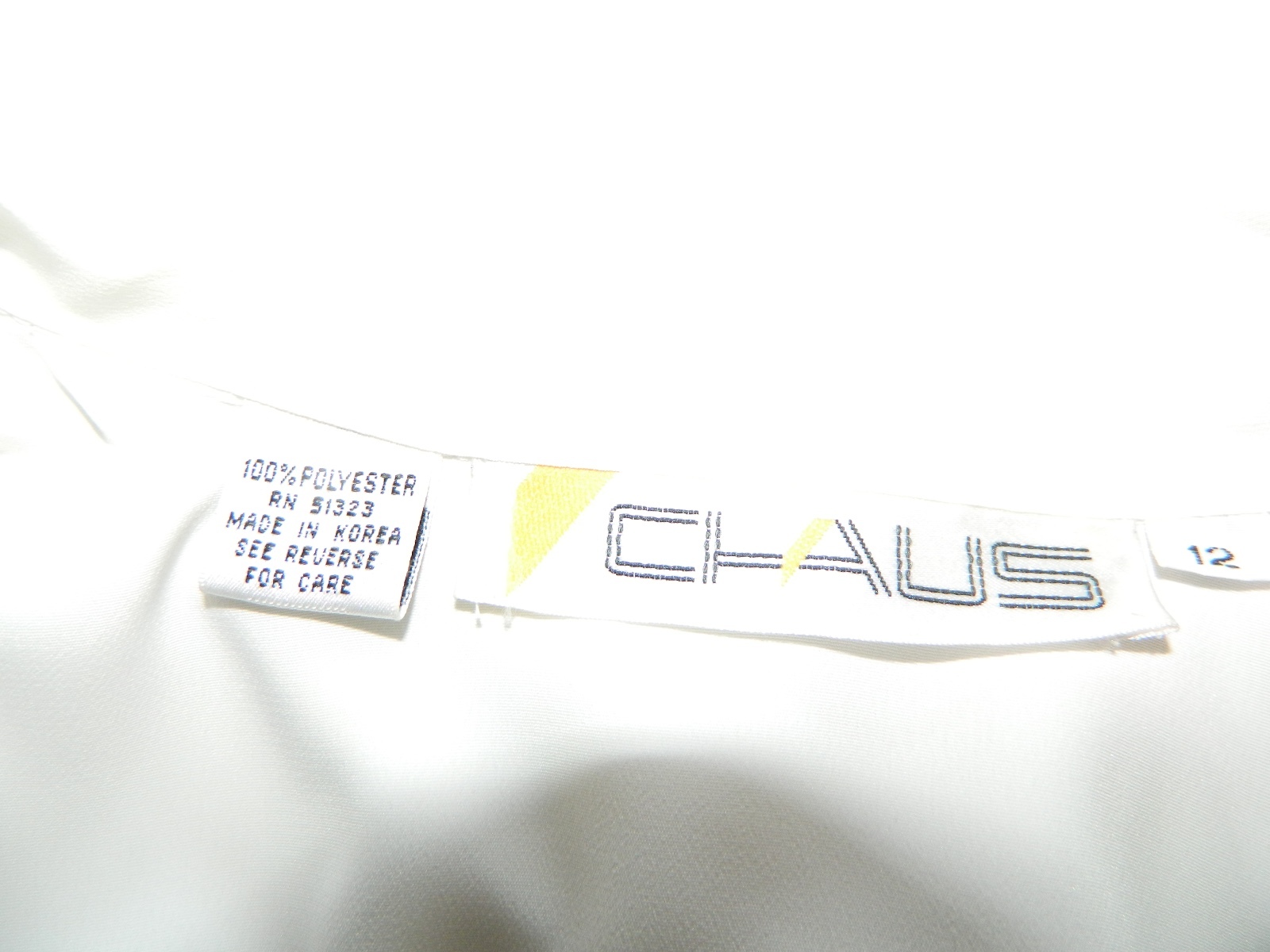 Women Vintage CHAUS Solid Ivory Button Down Shirt long Sleeve Work Casual 12
