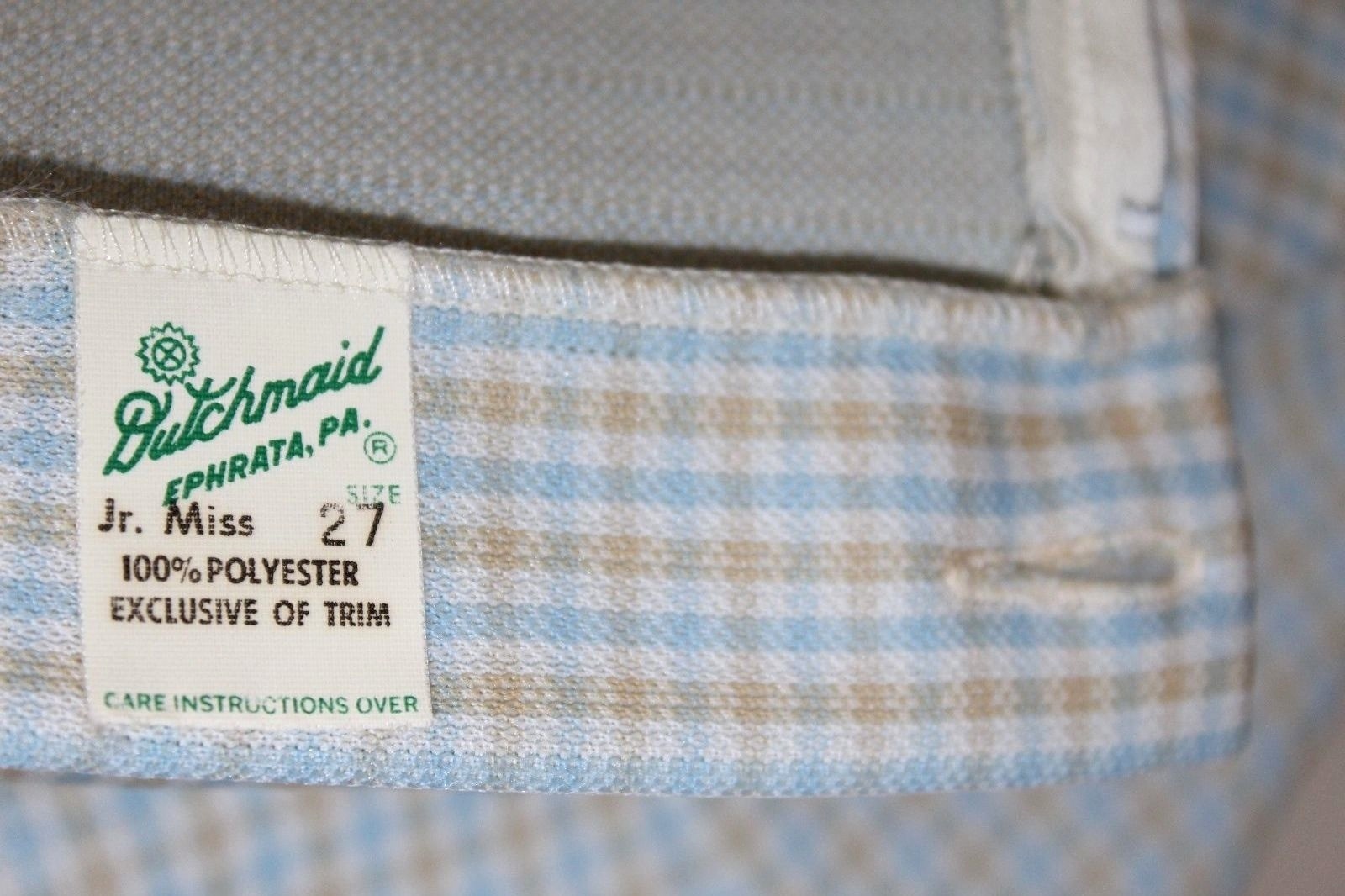 Vintage 60s Women’s 27 ( S) Blue & Beige Plaid Polyester Below-Knee A-Line Skirt