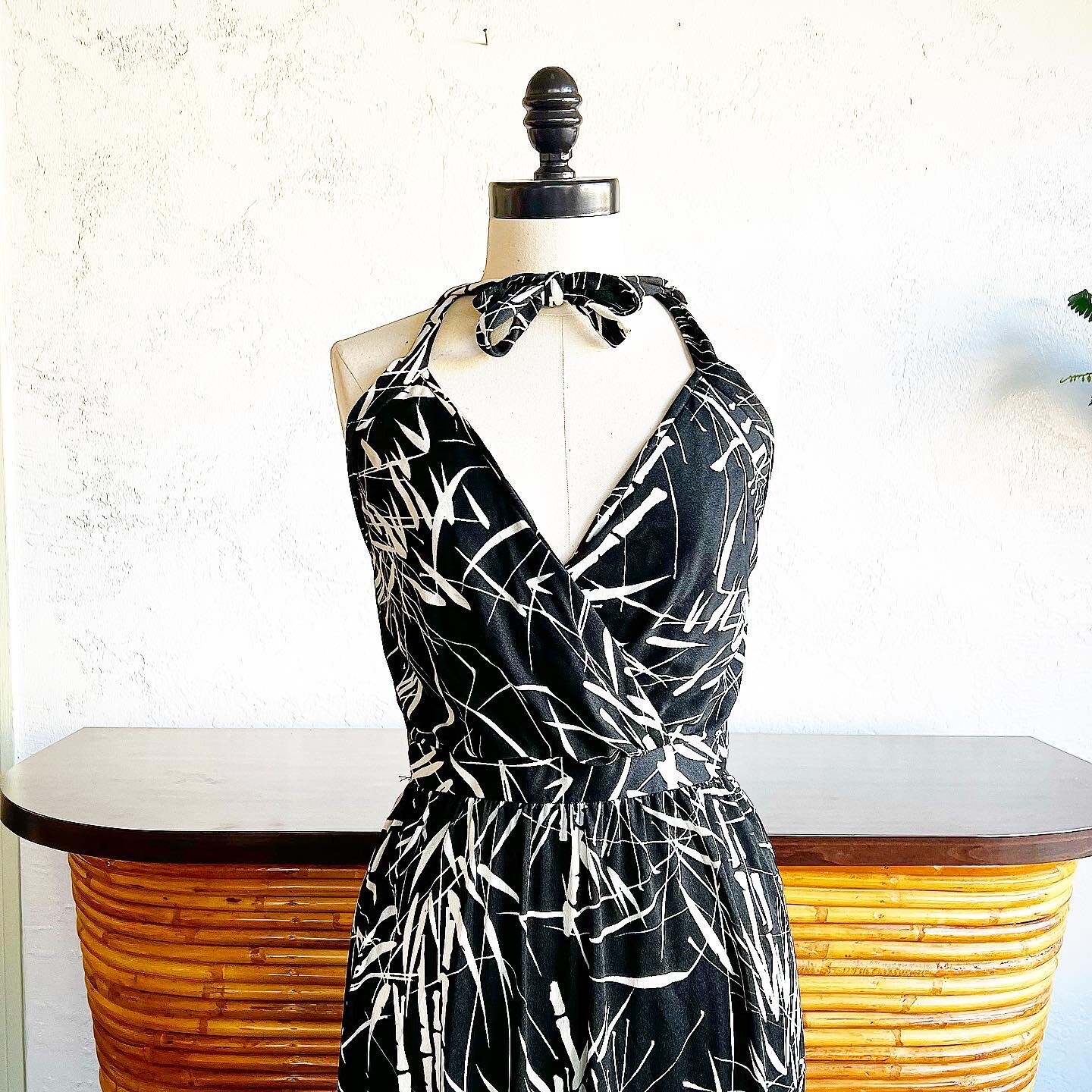 JOY STEVENS CALIFORNIA 70’s Black White Bamboo Tropical Vintage Halter Dress M