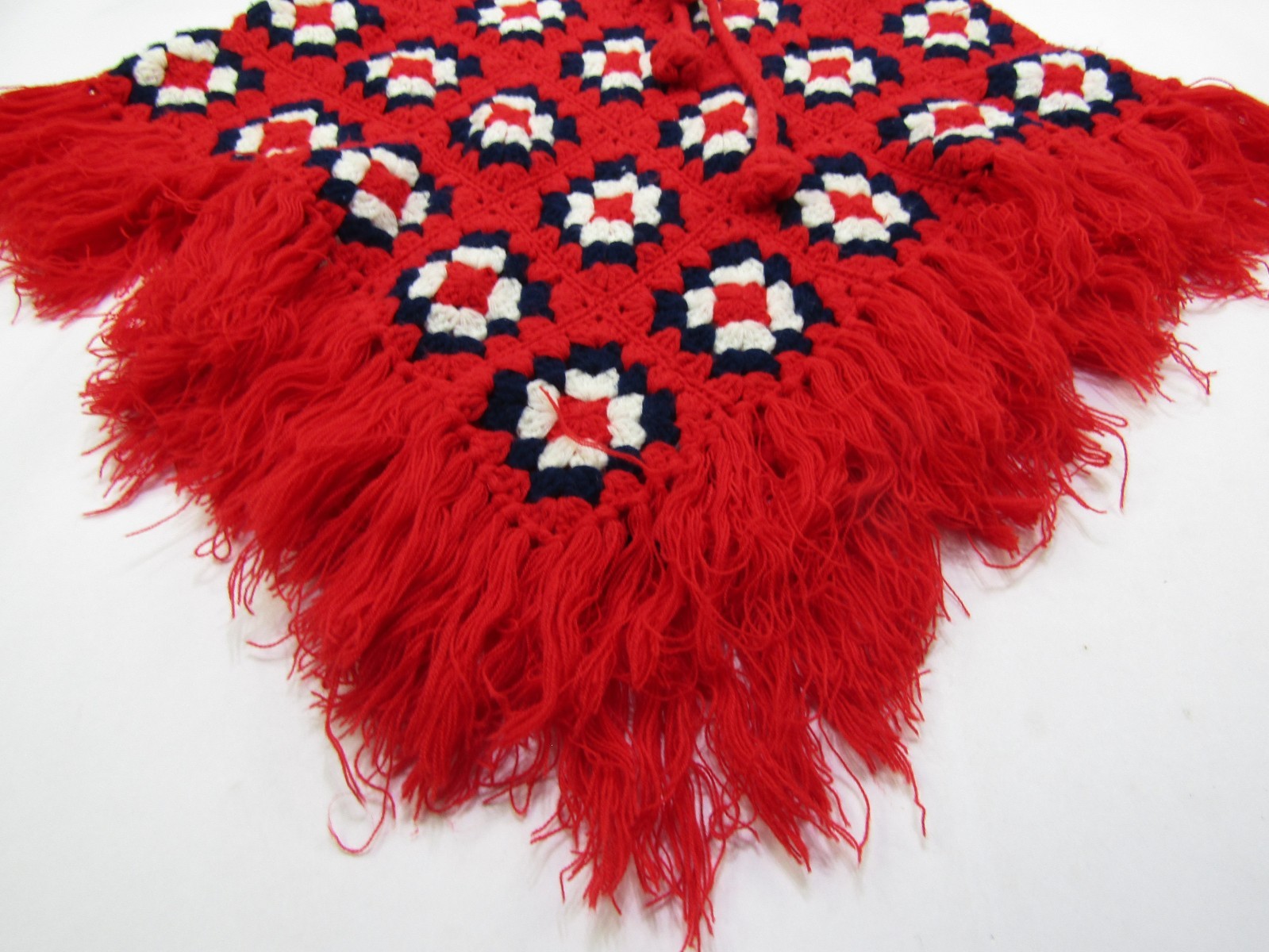 VTG Crochet Afghan Poncho Womens Small Red Fringe Fashions South Korea Grandma