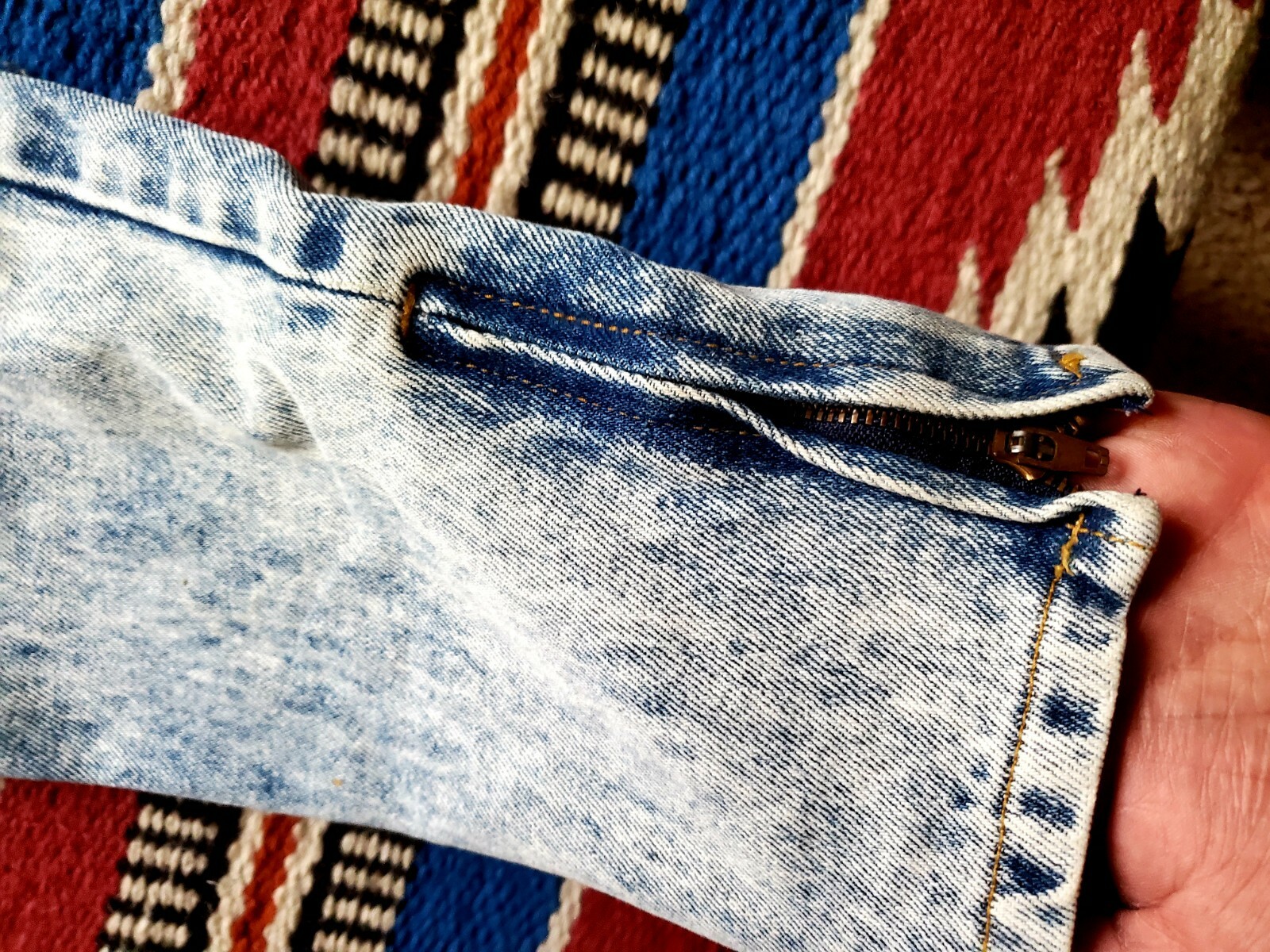 Vintage No THE JEANS REVOLT BY CLAUDE ATTIAS JEANS Size 26