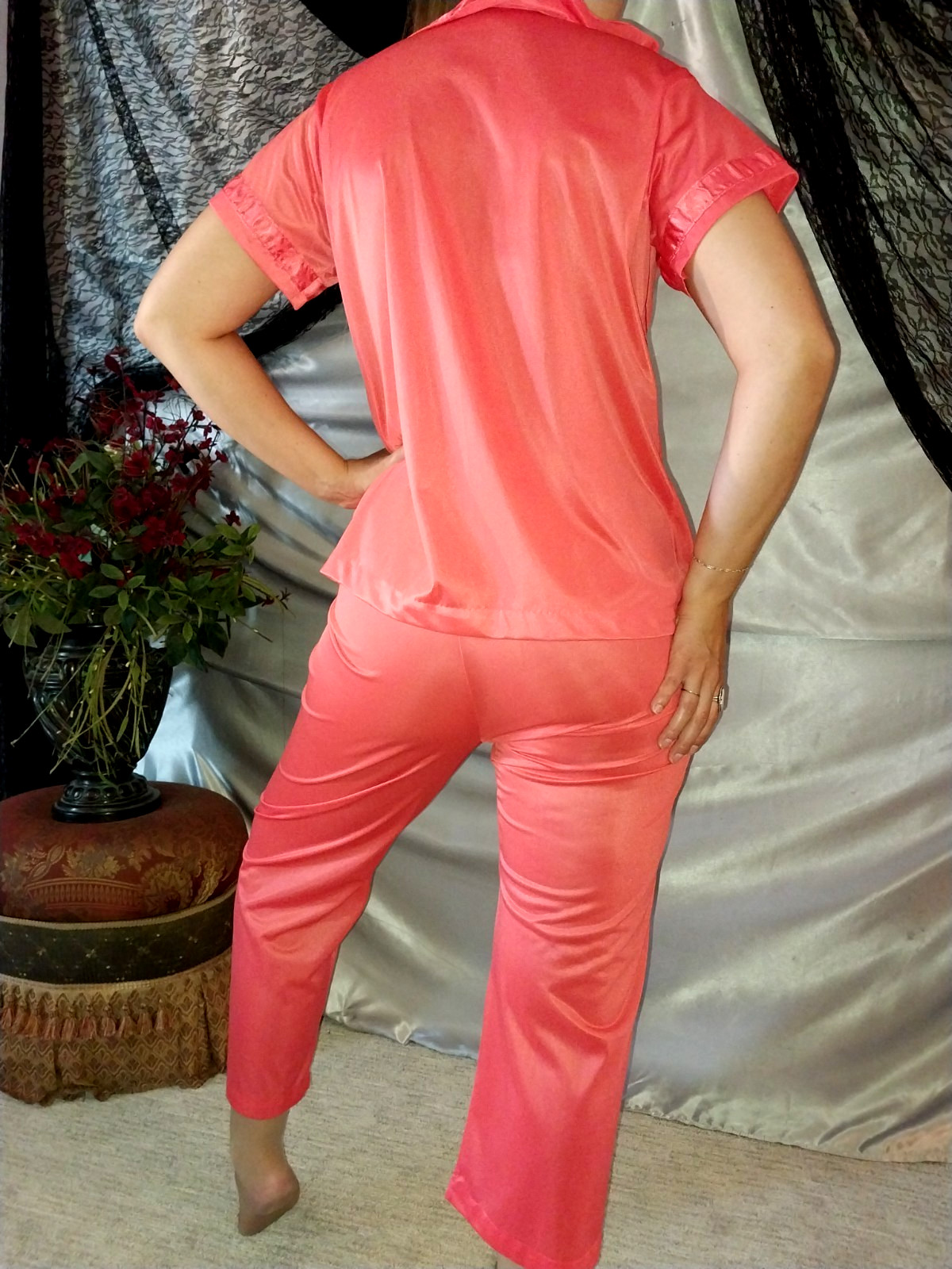 VTG SILKY NYLON CORAL PAJAMAS SET RETRO SHIMMERY LOUNGE PANTS SHIRT NIGHTIE 44