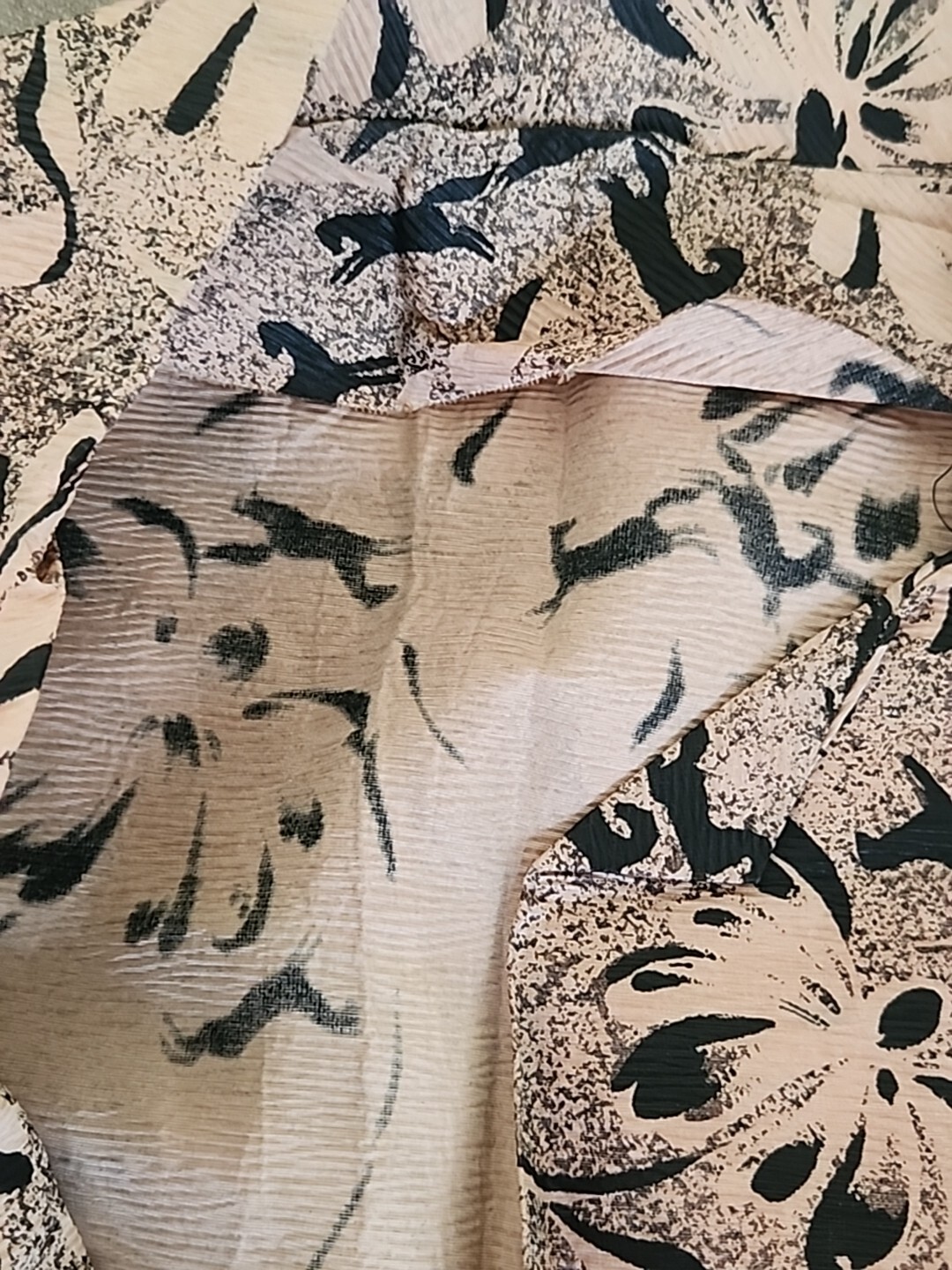 vintage 40’s dress med large short sleeve pony,foral graphics excellent 1940’s
