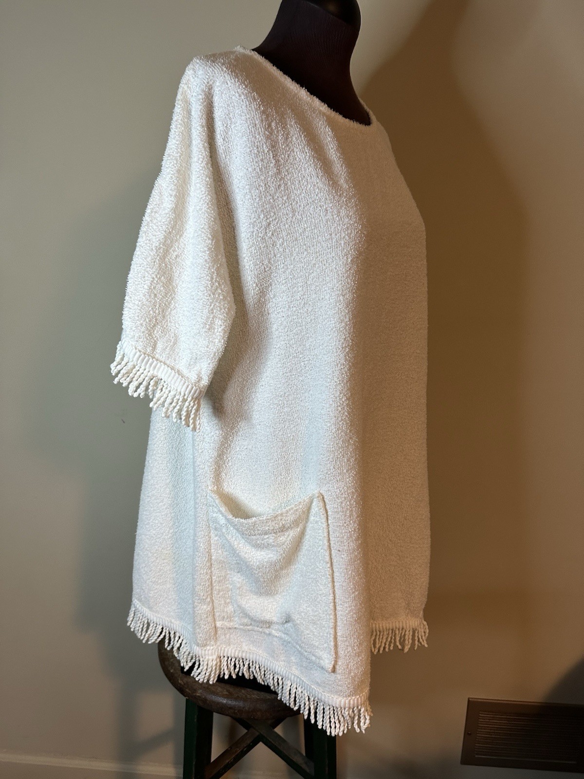 1970s Vintage Gertrude Davenport White Terry Flip Beach Pool Cover Up w/Fringe