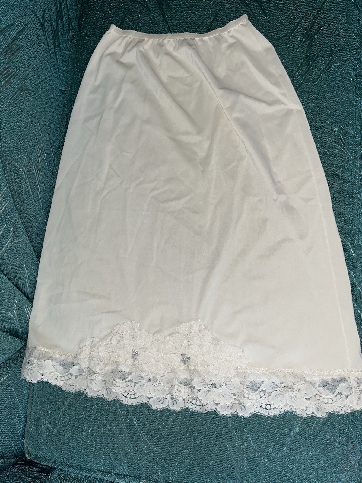 Vtg Shadowline Half Slip Small Tall Cream Floral Lace Trim Satin Skirt 25” Long