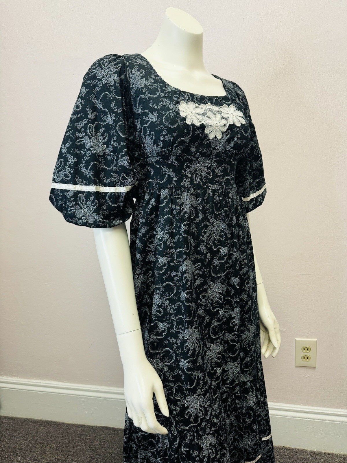 Vintage 70’s paper moon Gunne dress goth black floral prairie maxi 7 fits 9
