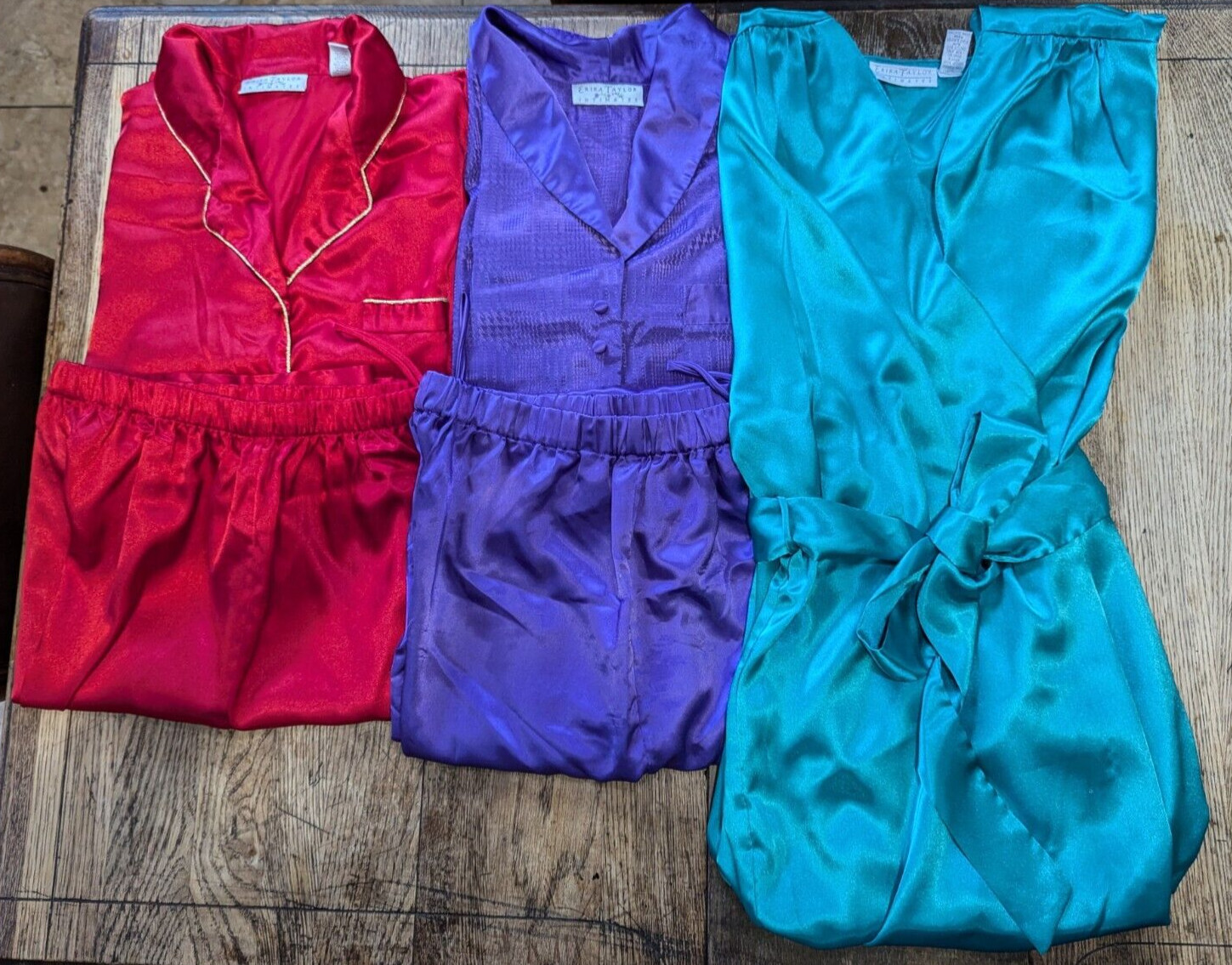 VTG 90s ERICA TAYLOR PAJAMA SETS (2) And Robe Aqua Red Purple 2 Pc Silky MED