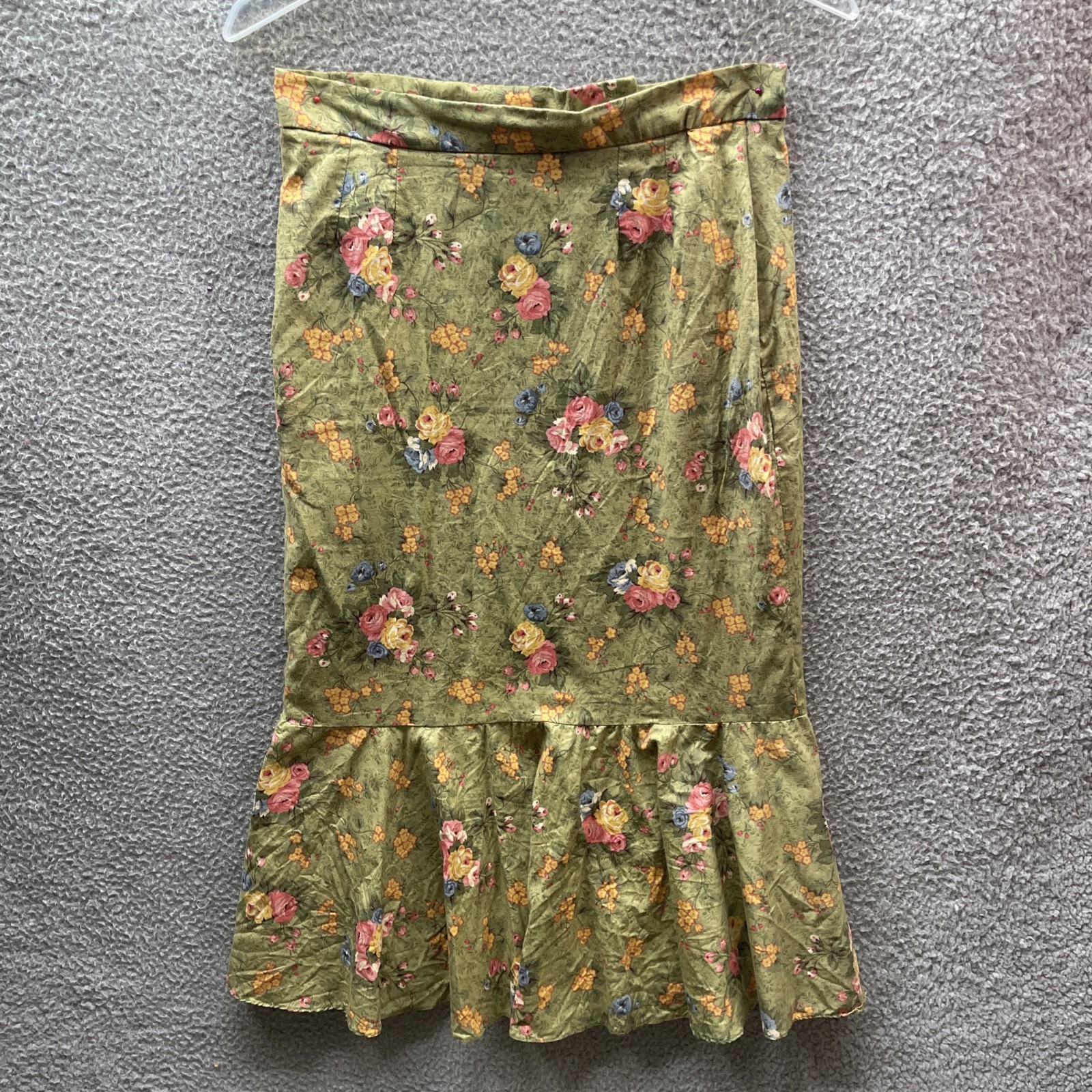 Vintage 1970s Floral Plaid Boho Ruffle Hem A Line Maxi Skirt Metal Zipper