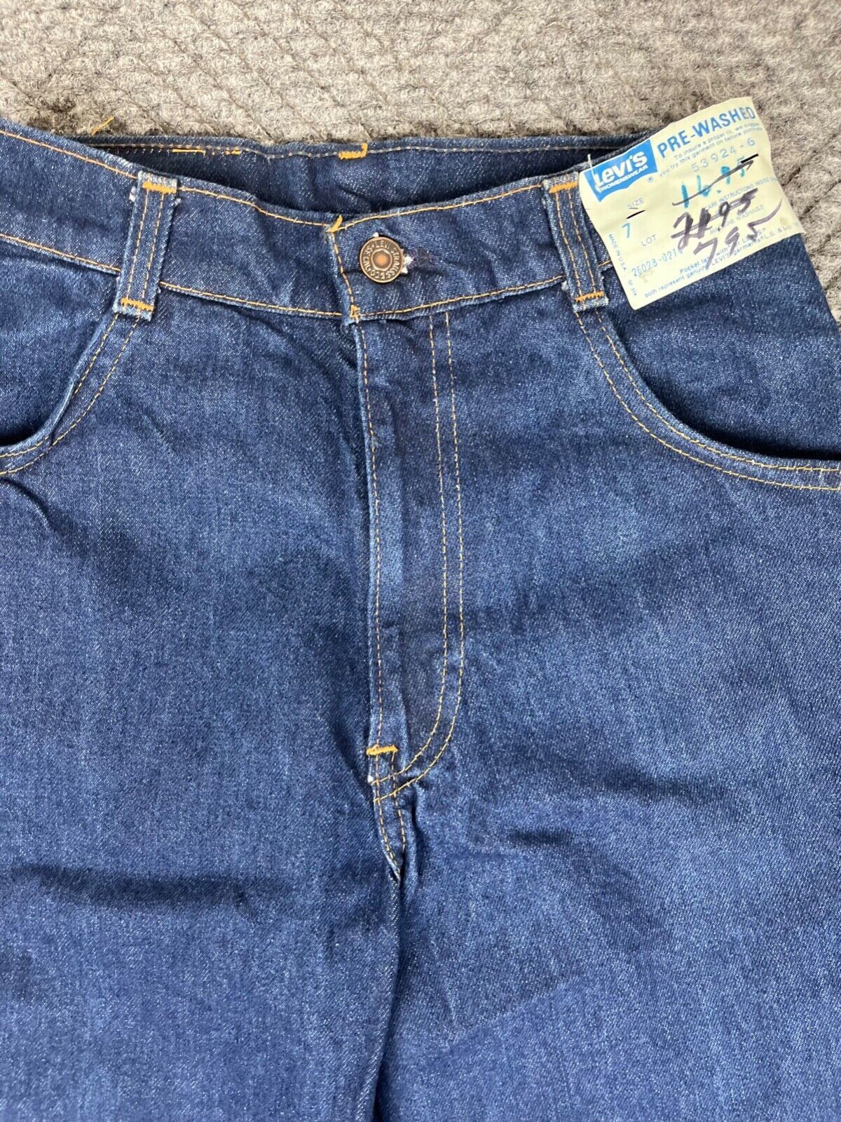 Vintage Rare 70’s Levi’s Desert Cowboy Tag Jeans Women’s 24″W 32″L Dark NOS