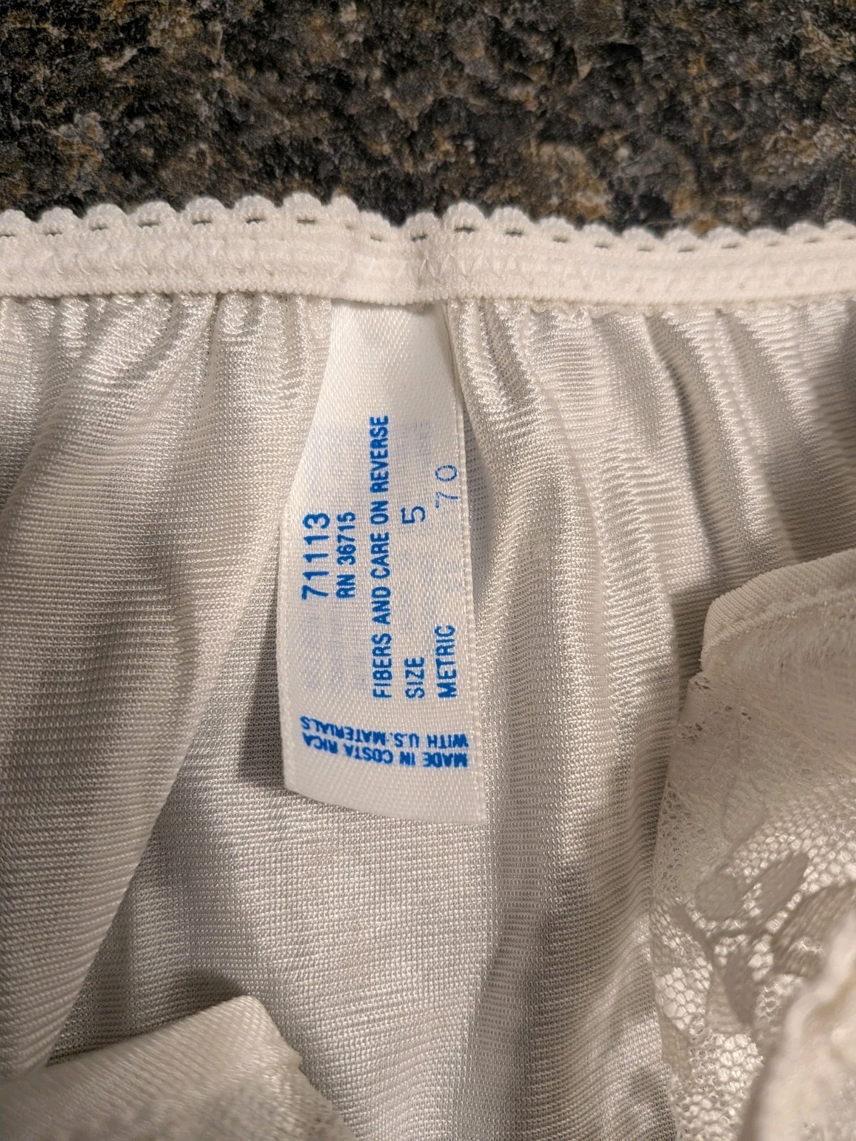 Vintage 90s HONORS Intimates V front lace bikini panties nylon size 5 white