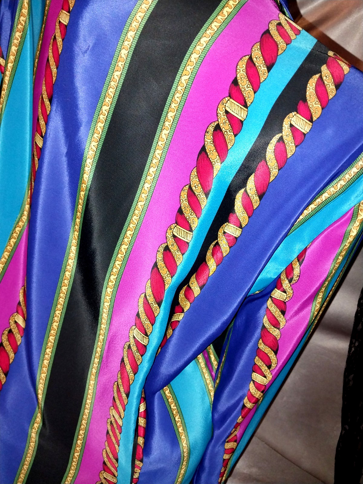VTG SATIN SHINY VERSACE ESQUE NOTCH COLLAR BLOUSE GOLD ROPES GEO TOP USA 40″ NOS