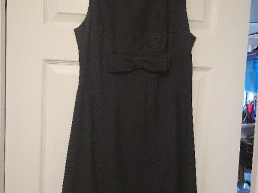 Vintage Black Sleeveless Party Dress with Decorative Front Bow Size 10 Zippered