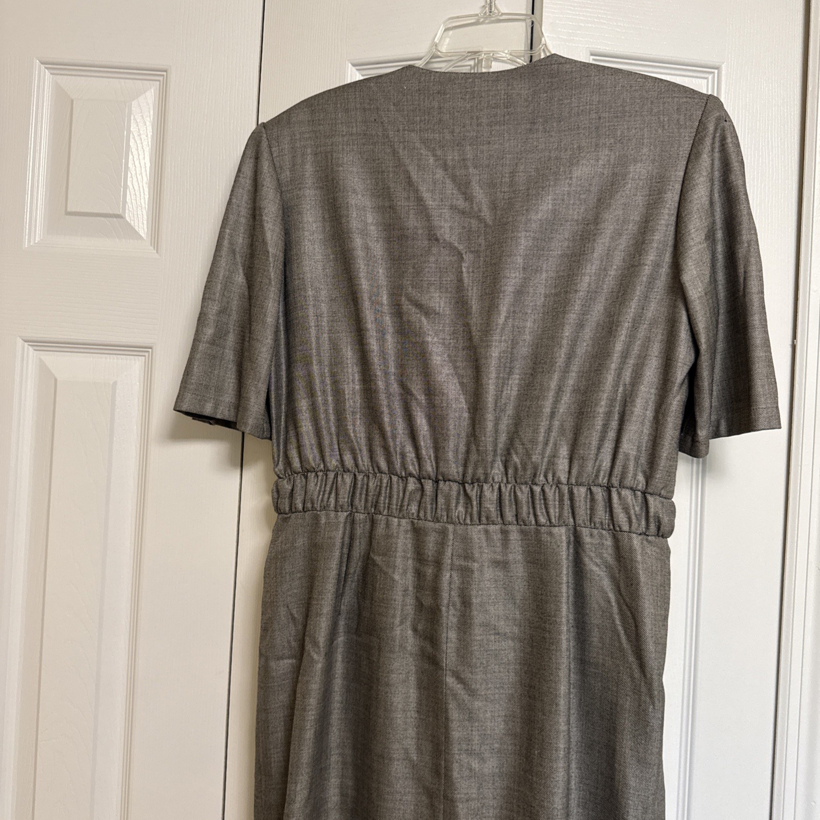 VTG~Louis Feraud~Germany Made~Viscose/Silk Wrap Lined Dress size 44EUR/12US