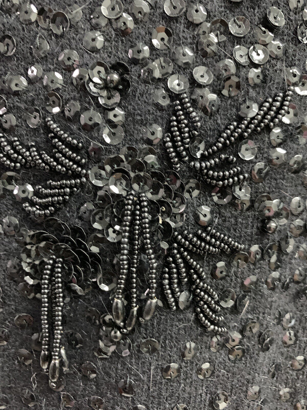 VINTAGE WHITE HOUSE INT LTD WOMENS SWEATER TANK SEQUIN BEADED BLACK LAMBSWOOL