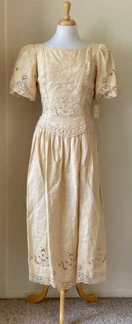 VTG 90’s Marie St. Claire Linen Dress 10 32” Waist Embroidered Cutwork Midi