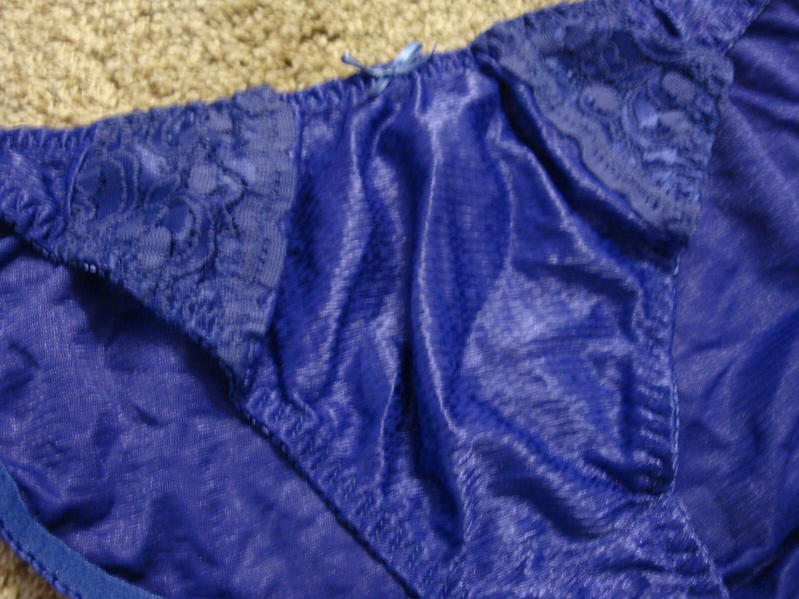 Soft Sensations M Grape Purple Smooth Silky Lace Bikini Panty Vintage #1720