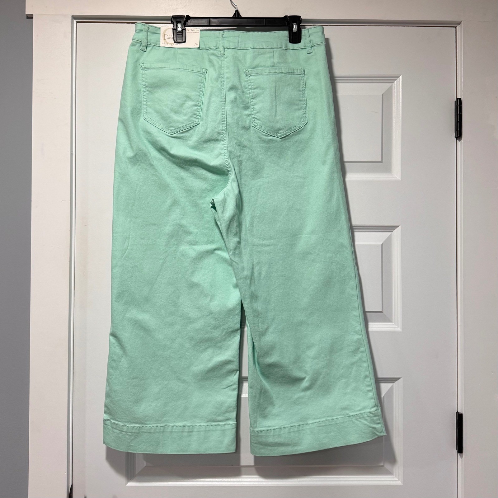 Cato EST. 1946 Denim Super Hi-Rise Wide Leg Crop Pants Mint Green Size 16 NWT