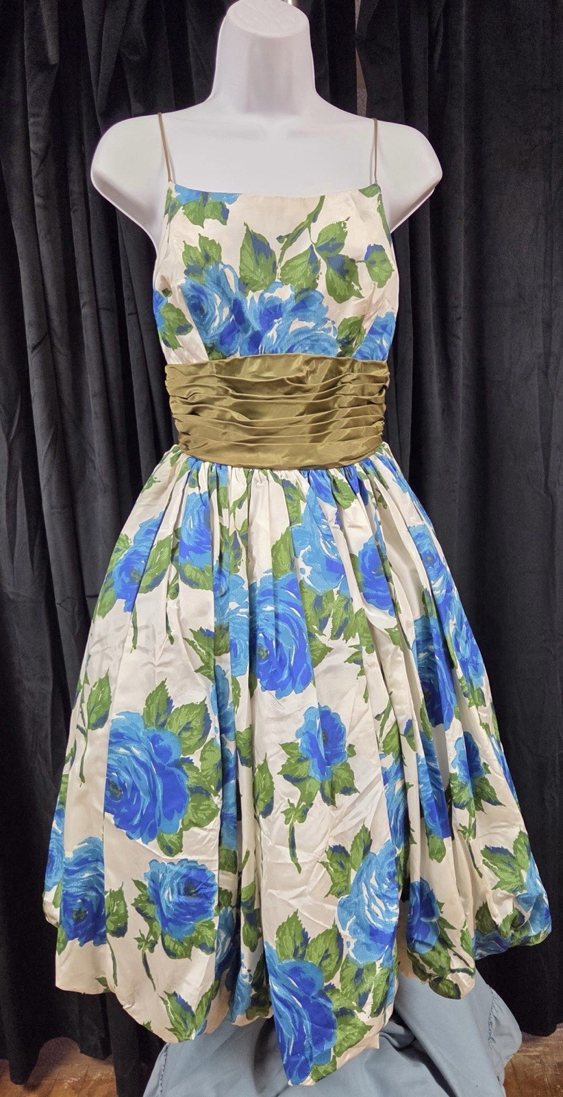 Handmade Vintage 60s Prom Dress W/Sash Waist 24 Midi Length Blue Roses Petticoat