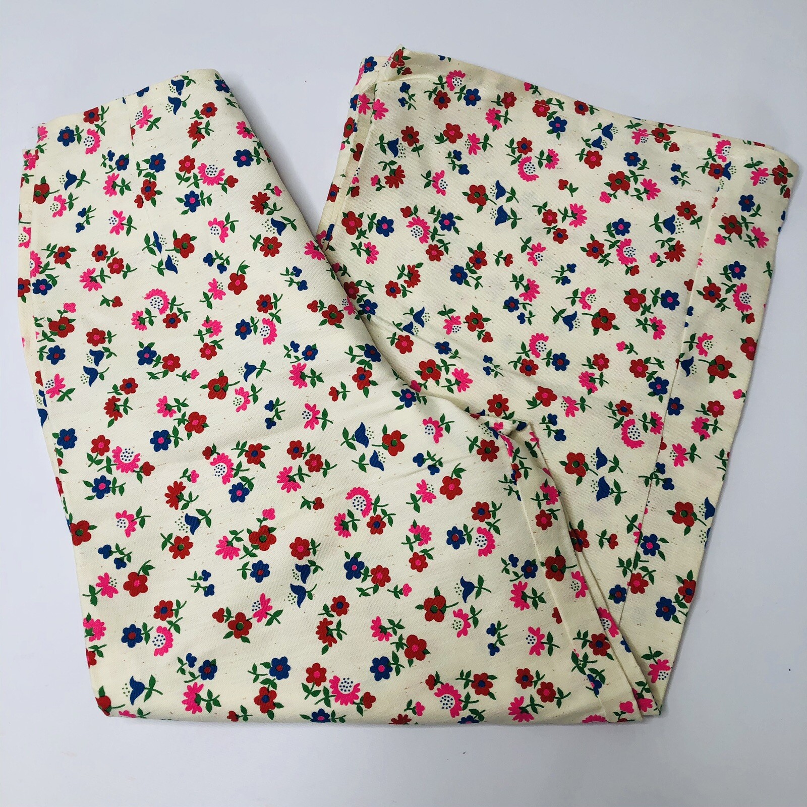 VTG 60’s Womens Pants Culottes Cream w/ Vibrant Flower Power Print