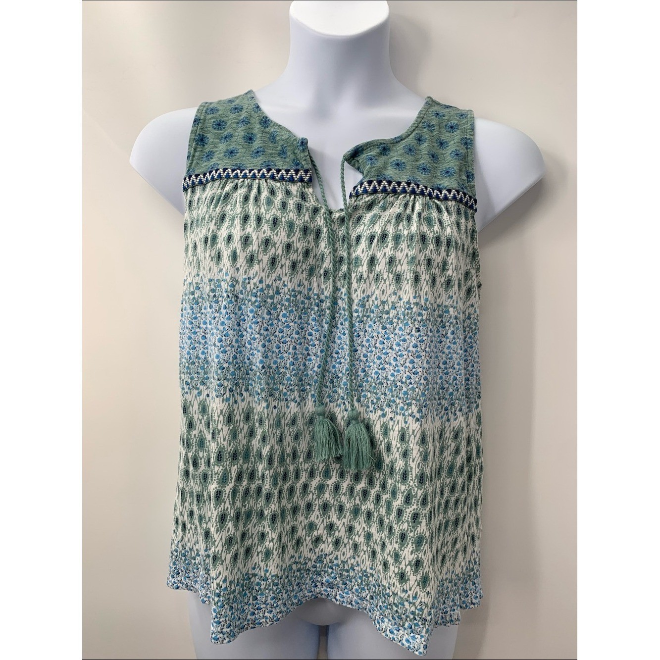 Lucky Brand Women’s Boho Top Size Large Green Blue V-Neck Tassel L