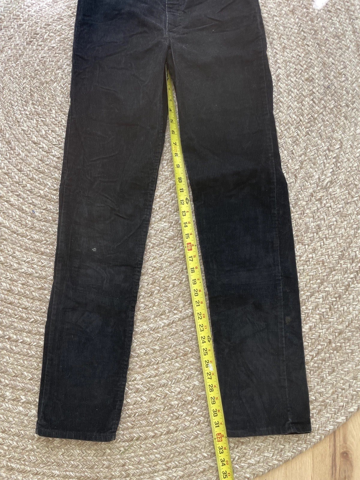 1970’s Holy Grail Levi’s 705 White Tab Black Corduroy Student Cut Pants. 30×32