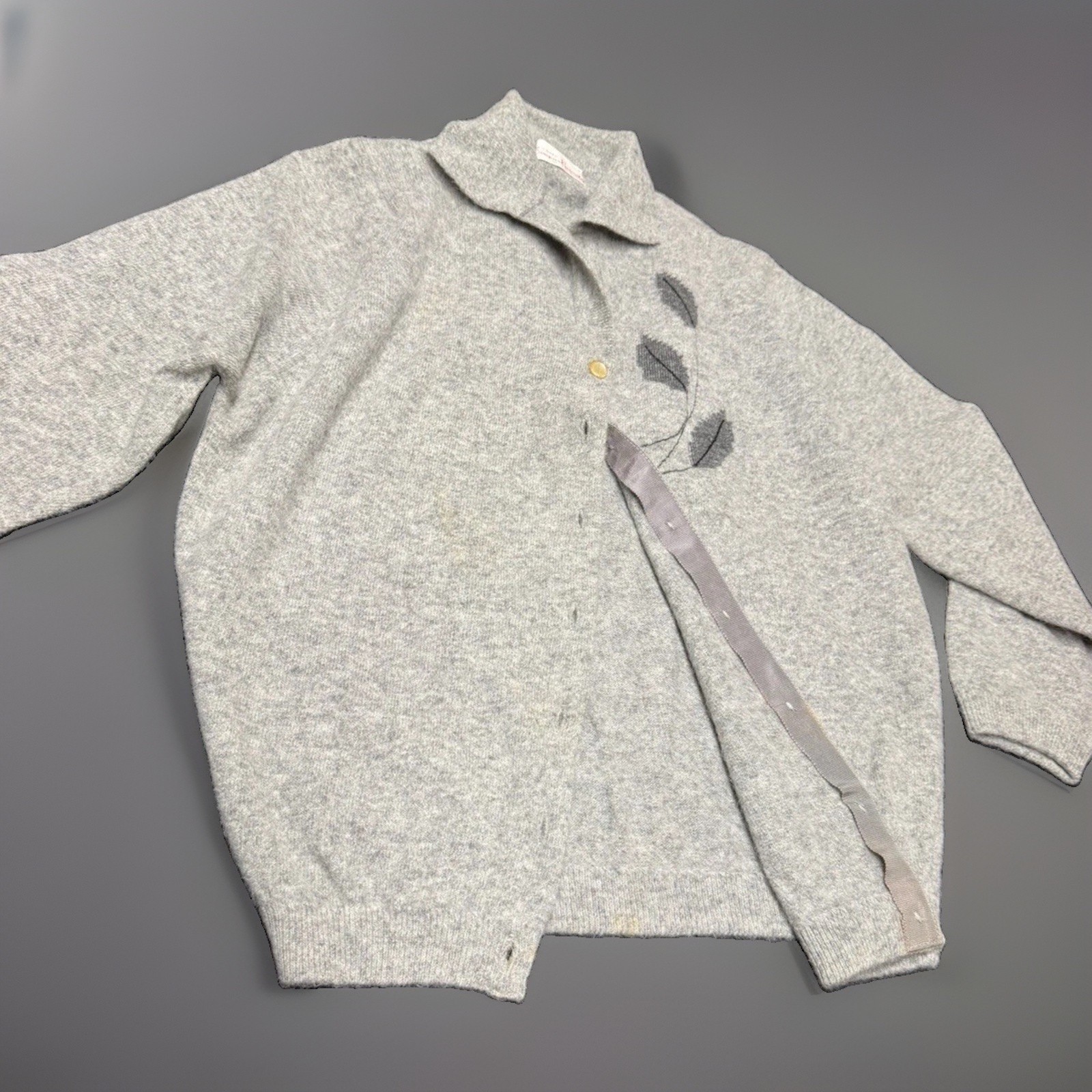 Vtg 1960s Campus Casuals Collared Knit Sweater Womens Small Gray Leaf S NOS