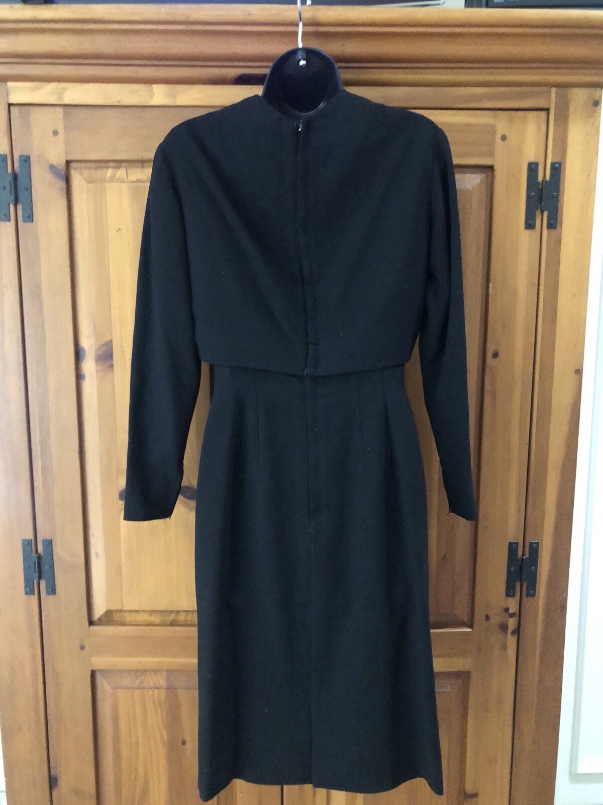 Travilla vintage 60s/70s black wool crepe dress self buttons capelet bodice S