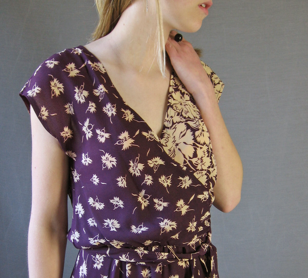 70s Vtg 30s Style Dress Garden Party Purple Romantic Floral Print Wrapped Bodice