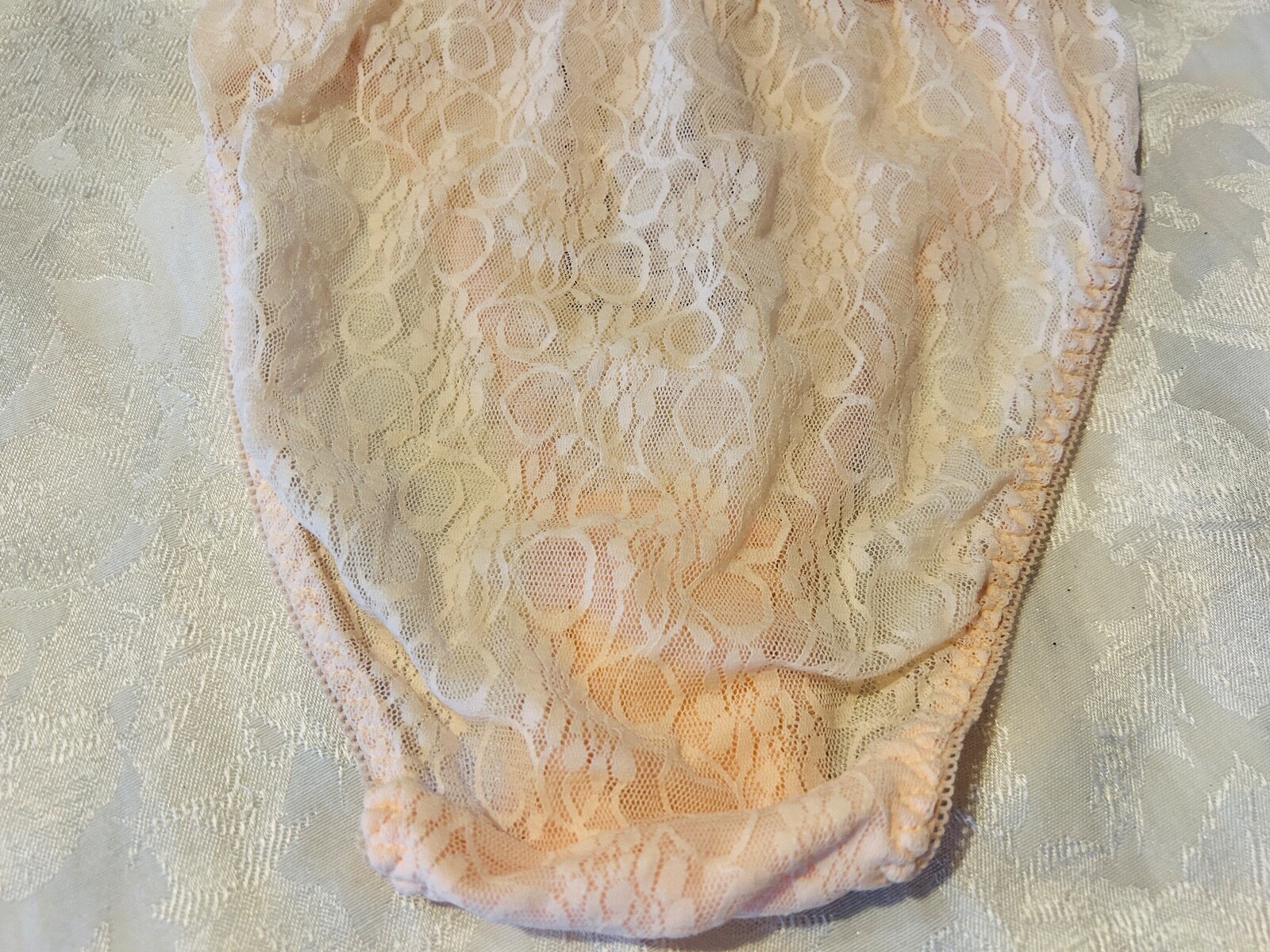 NWT Vtg SEDU’ Fine Lingerie Sheer Raschel Lace Hi Cut Panties Hips 40-41 Size 7