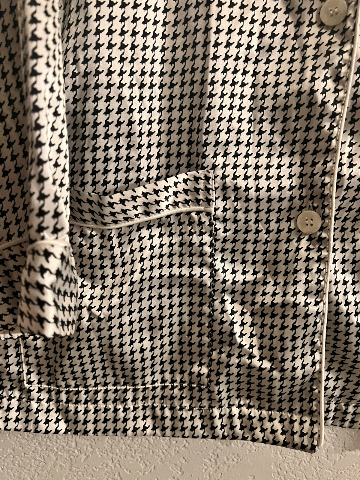 VTG VICTORIAS SECRET Black & White Houndstooth Silky Pajama Top Womens Sz L