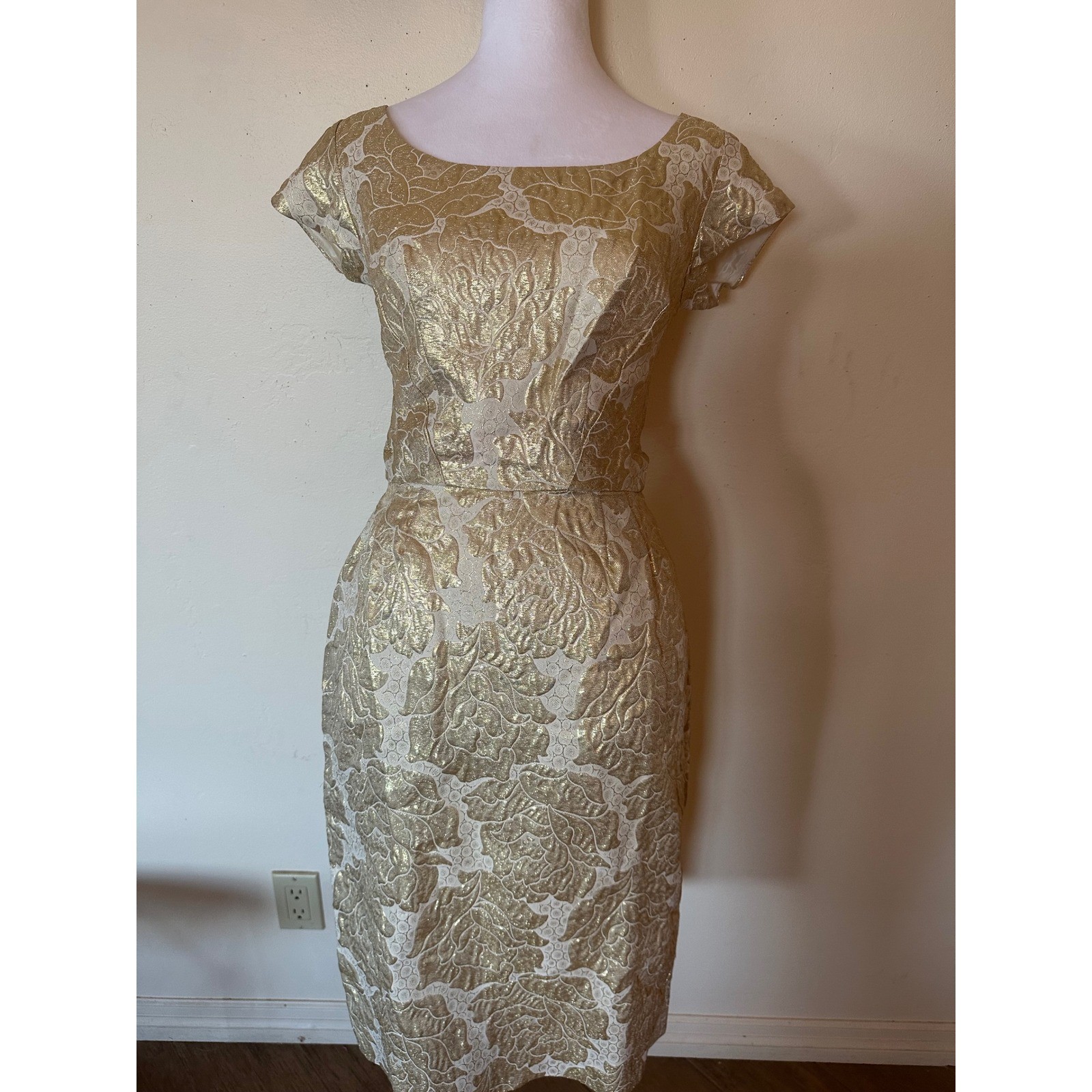 Vintage Elaine Terry California Gold White Floral Brocade Wiggle Dress waist 24″