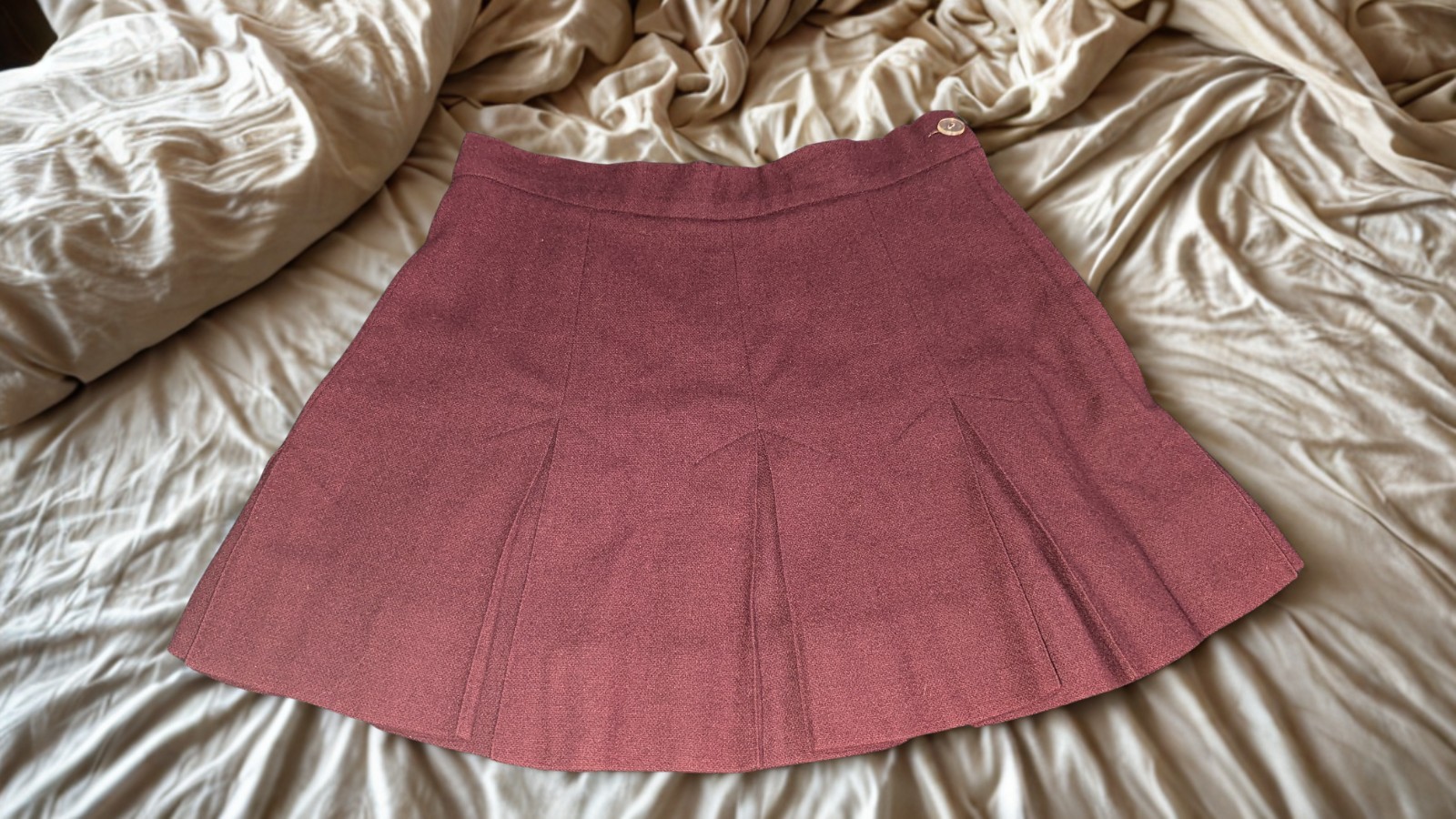 Vintage maroon/ burgundy mini pleated cheerleader skirt