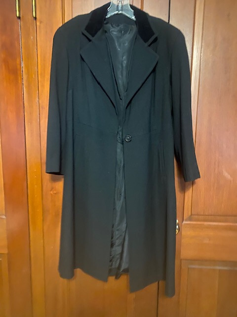 Vtg Black Chesterfield Coat