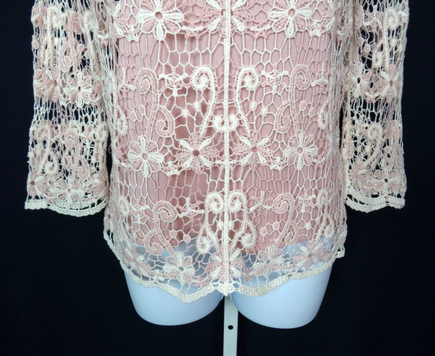 VTG 1980s 90s OSCAR DE LA RENTA ACTIVE FLORAL CROCHETED LACE TOP CREAM MAUVE