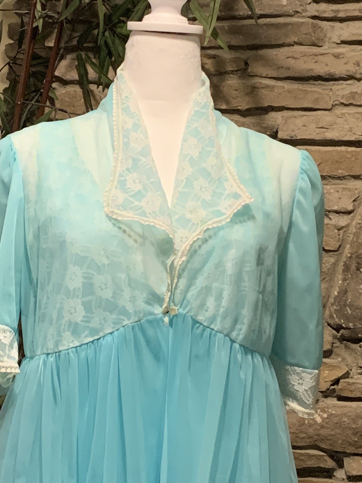 1970 Peignor Set Blue Vintage 70s Robe & Nightgown Silky Blue Nylon Lace (Q)