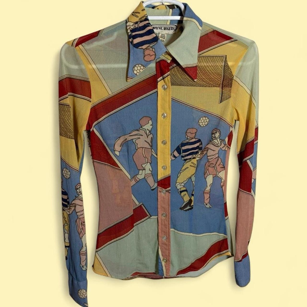 70s vintage Wayne Rogers all-over soccer print Woman’s Button Up shirt Xsmall