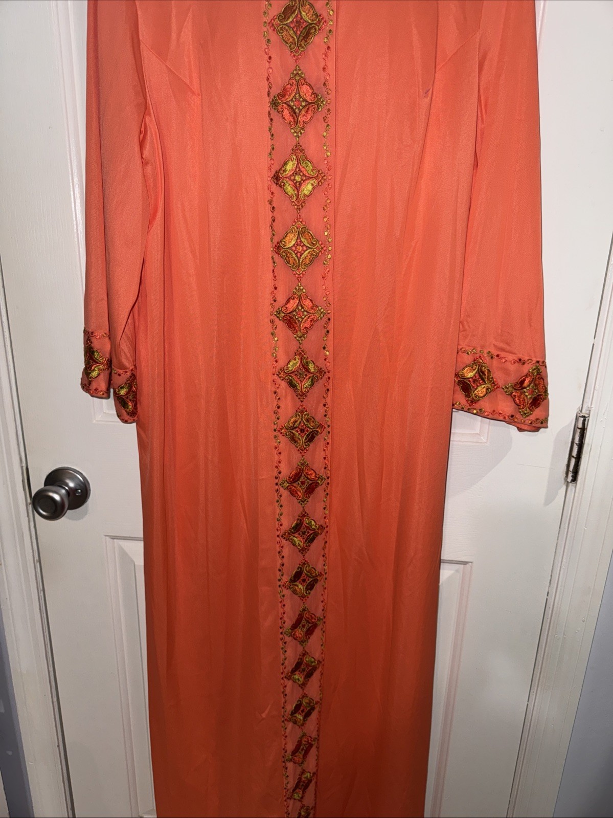 Vintage 70’s Gossard Artemis Size Large Robe Orange Embroidered Rare Find!