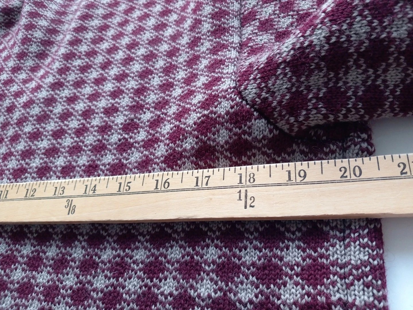 Vtg Retro Handmade Womens Cardigan Sweater Medium Knit Buttons Pockets Chest 41″