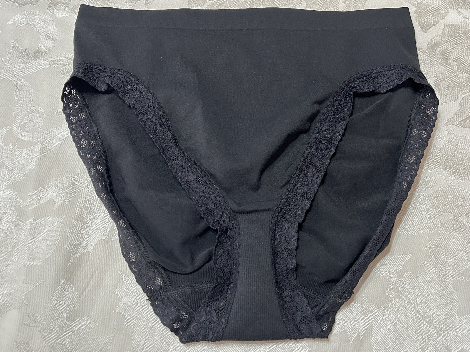 Vtg CACIQUE Tactel Nylon Lace Trim Hi-Cut 18/20 Black Shaping Panties #258