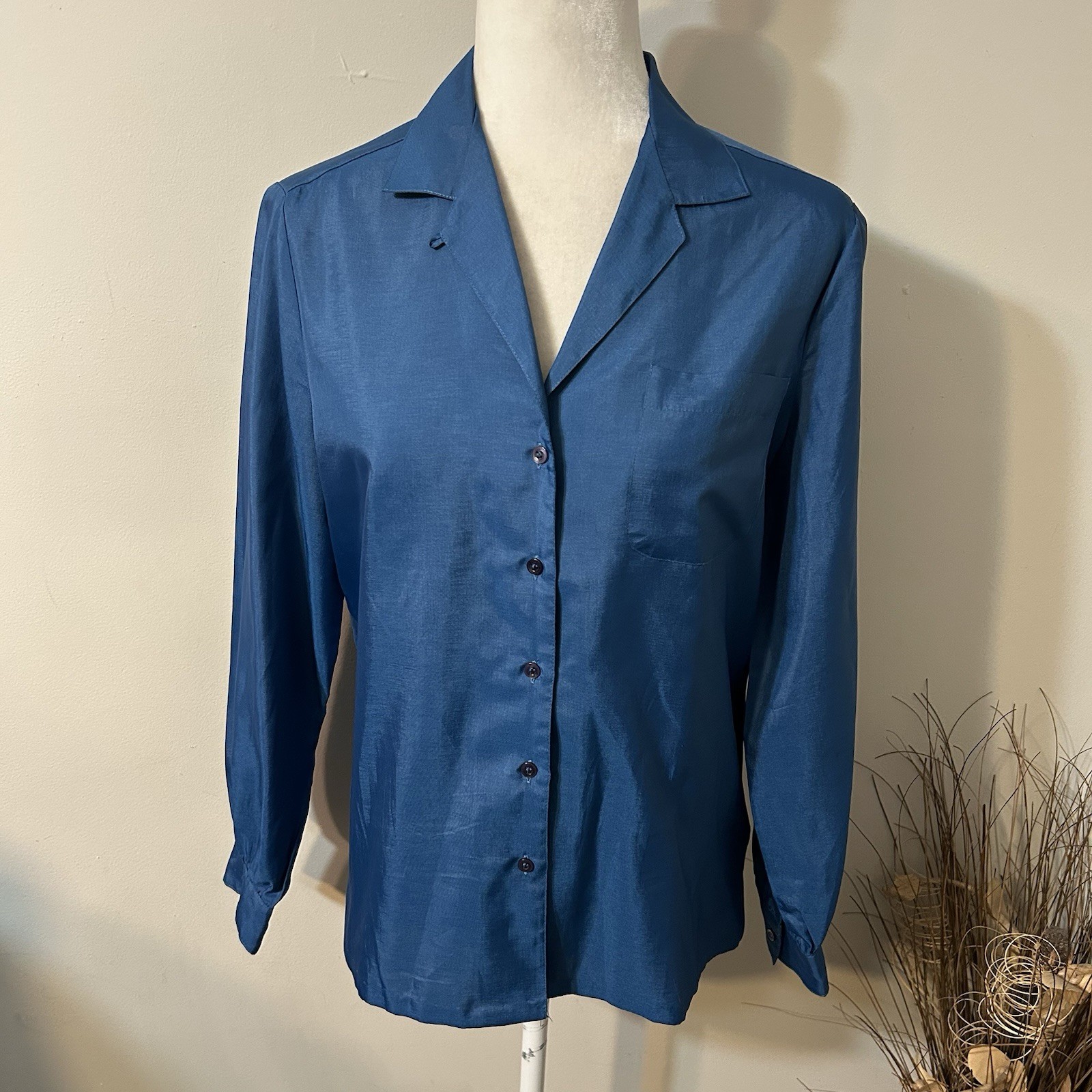 Vtg Silkhana Supreme by Lady Manhattan Button Up Blouse Blue Long Sleeve Sz 10