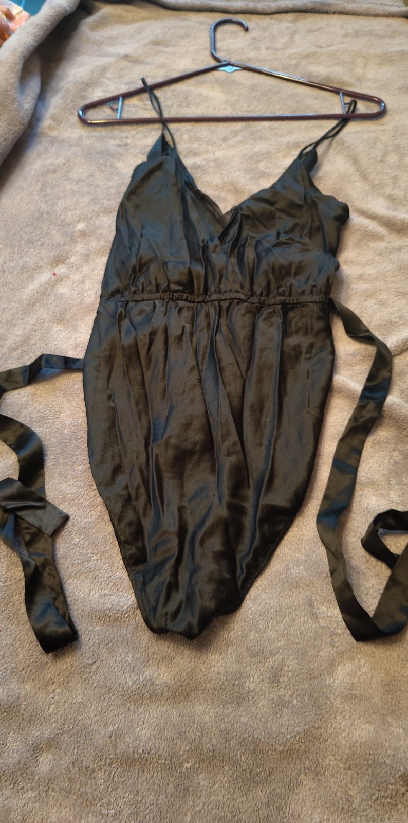 RARE Vintage Gold Label Victoria’s Secret Flutter Teddy 100% Silk Size Medium