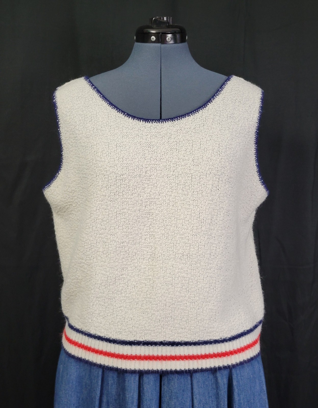 Vintage Creamy White Sleeveless Sweater w Red & Blue Striping/Edging Size L/XL?