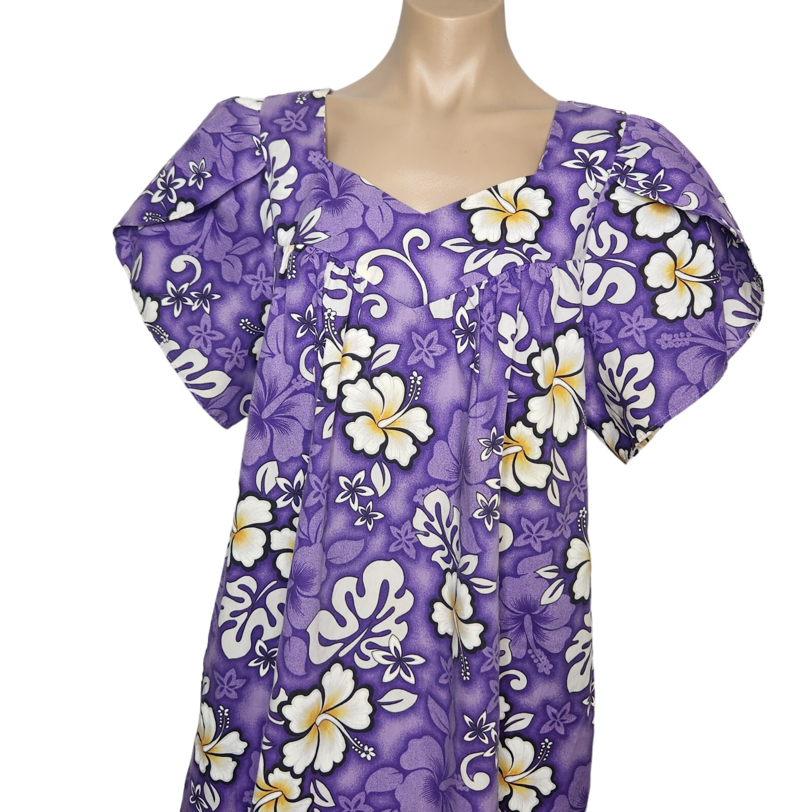 Vintage 80’s Jade Fashions Of Hawaii Dress Flower Purple MuMu Hibiscus Vacation
