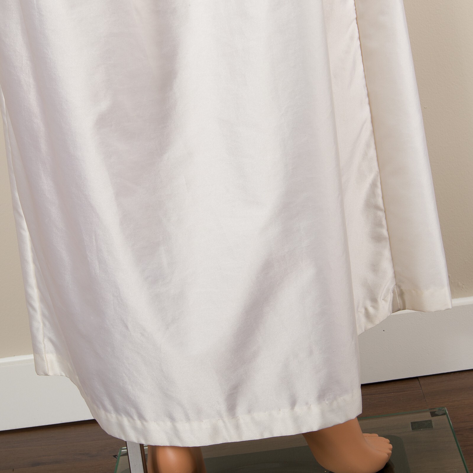 💖 BARBIZON Vintage Pearl Ivory Silky Satin Robe Long Sleeve Embroidered Lace M