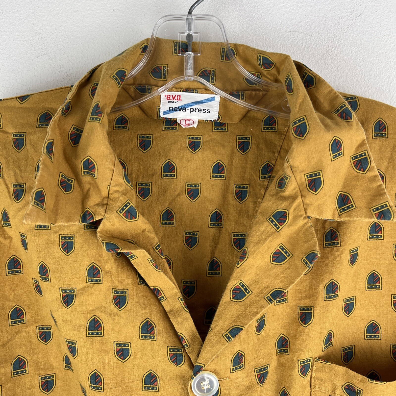 Vintage BVD neva-press Women XL Long Sleeve Button Blouse Top Mustard Retro