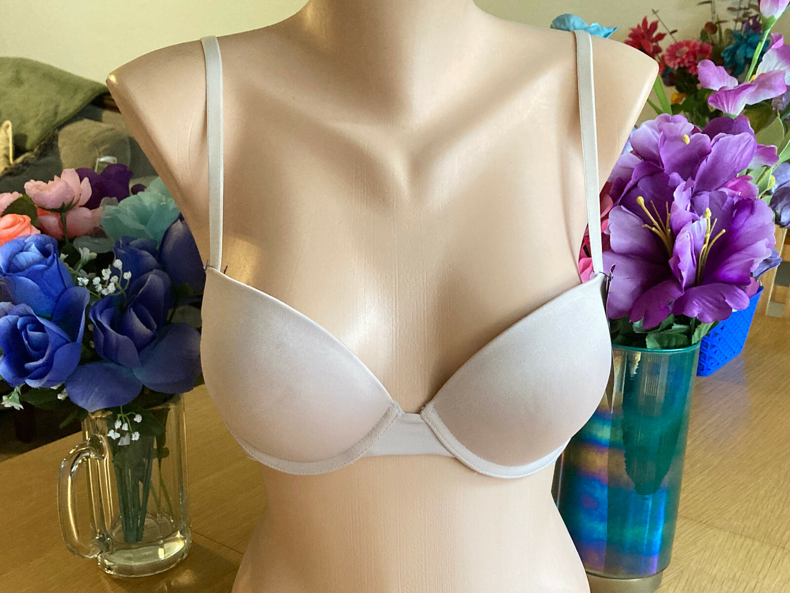 222 Maidenform 36B Nude Demi Cup Boosting Push up Underwire Bra #1101 NWT