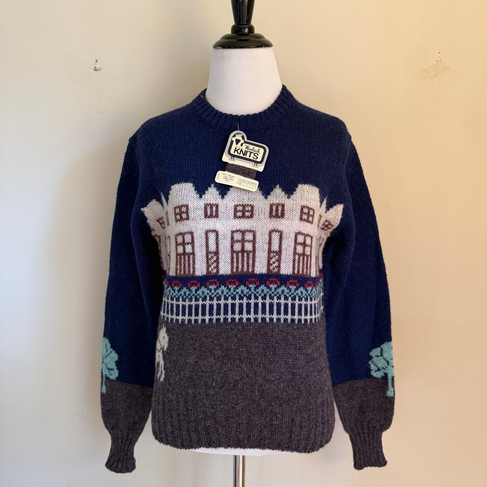 Woolrich Knits 9713 Womens S NWT Street Scene Wool Sweater Navy Gray Vintage